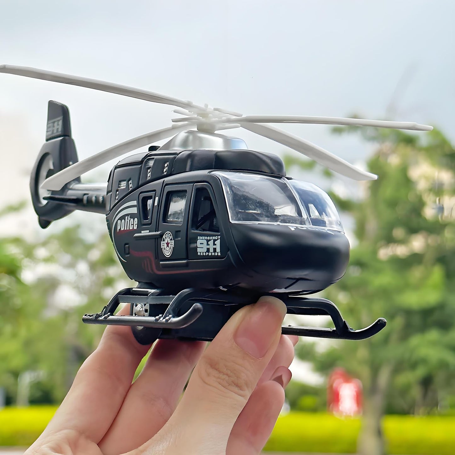 NOVAFUSION Kids Helicopter Toy Diecast Military Helicopter Model Kit,Pull Back Plane with Lights and Sound,Toys Airplane with Rotatable Propeller for Boys Age 4-7(Black)