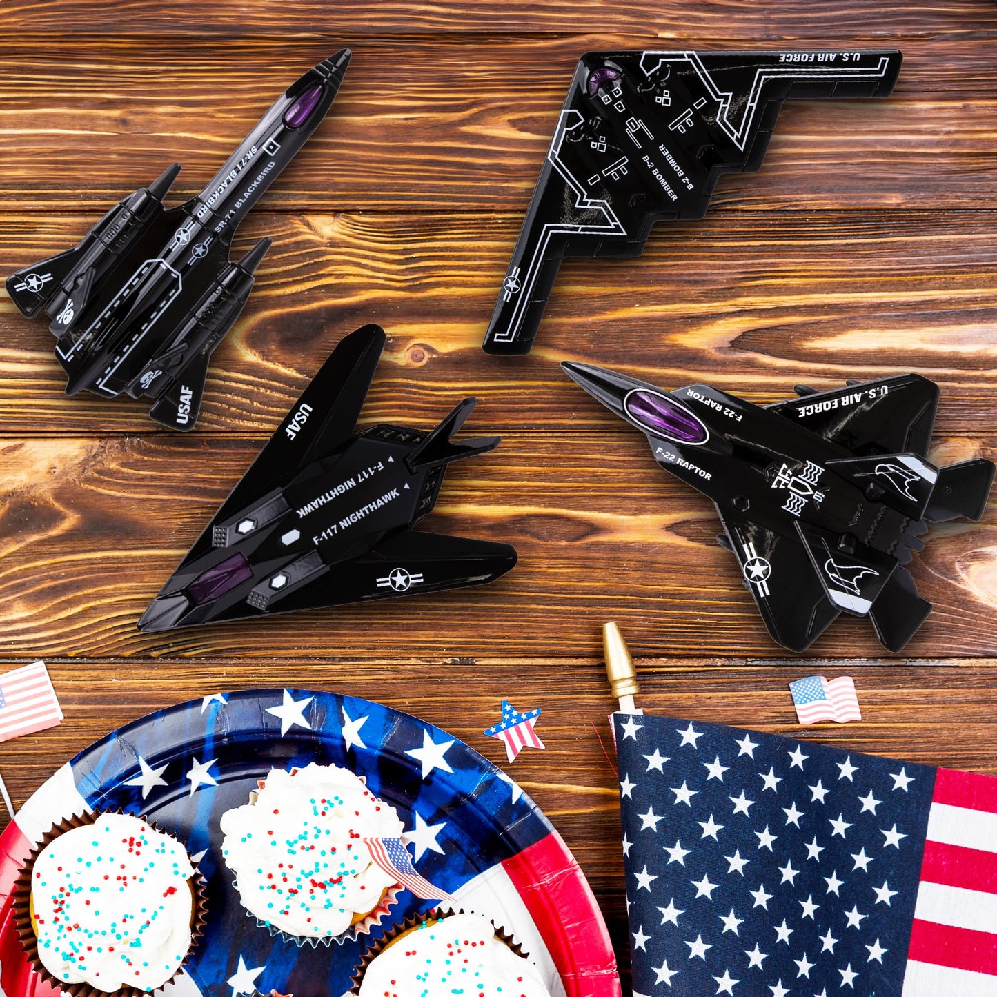 ArtCreativity Diecast Stealth Bomber Toy Jets with Pullback Action, Diecast Metal Jet, Airplane Toys, B-2 Bomber, SR-71 Blackbird, F-22 Raptor and F-117 Nighthawk, Military Toys for Kids
