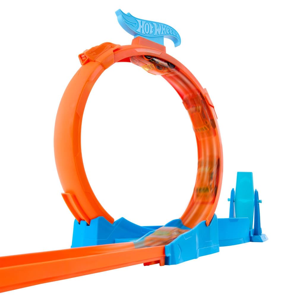 Hot Wheels Toy Car Track Set, Triple Loop Pack & 1:64 Scale Vehicle, Track-Building Components with 3 Loops, Speed Snap Tracks & Adapters