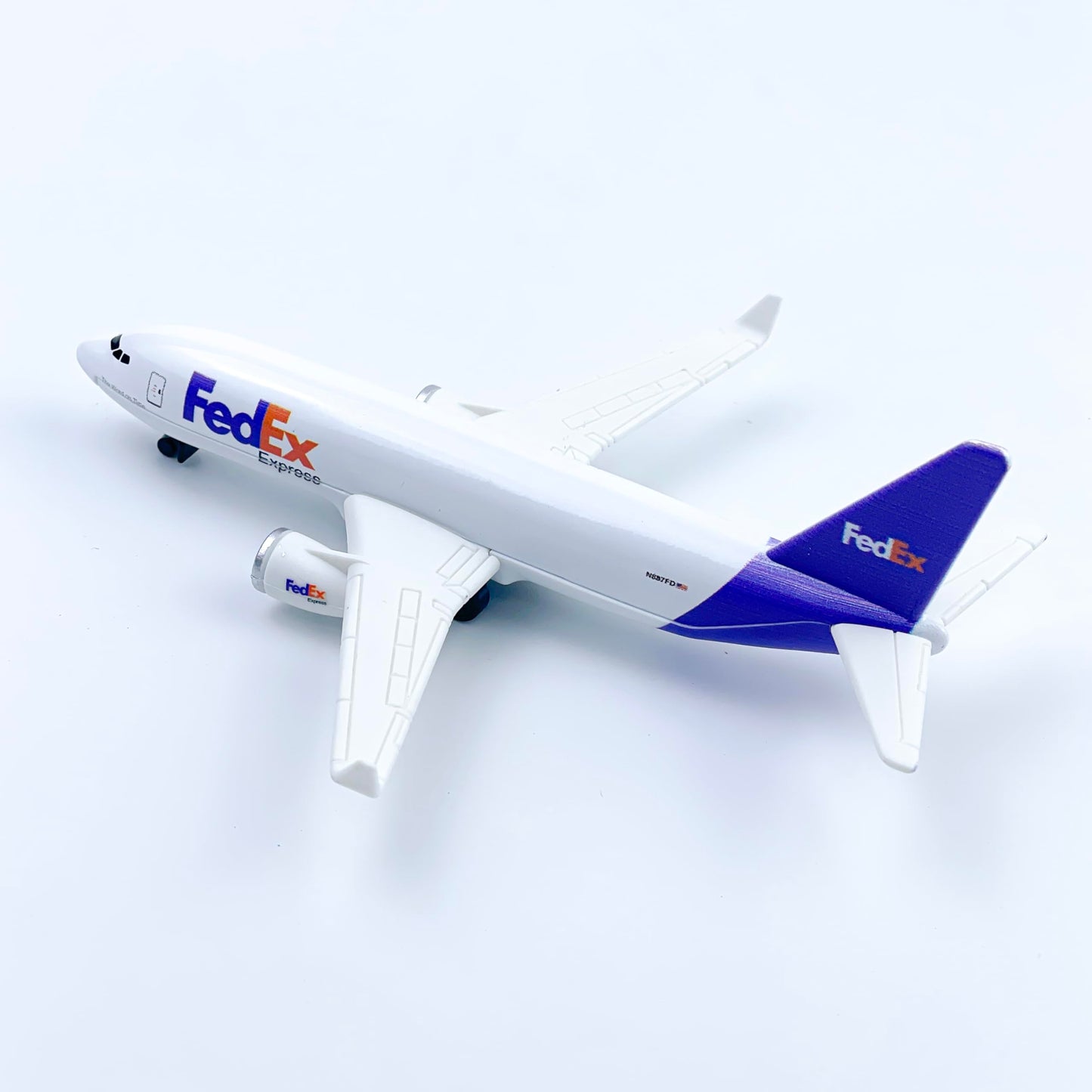 WngAur Airplane Model, FedEx Aircraft Die-cast Metal Planes Suitable for Collection and Desktop Decor