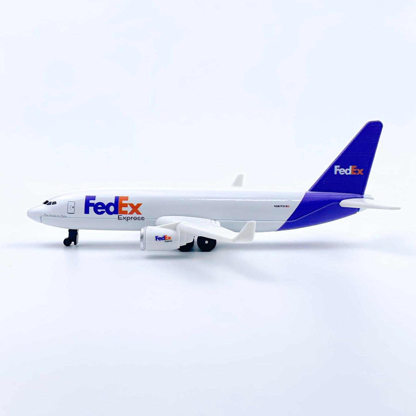WngAur Airplane Model, FedEx Aircraft Die-cast Metal Planes Suitable for Collection and Desktop Decor