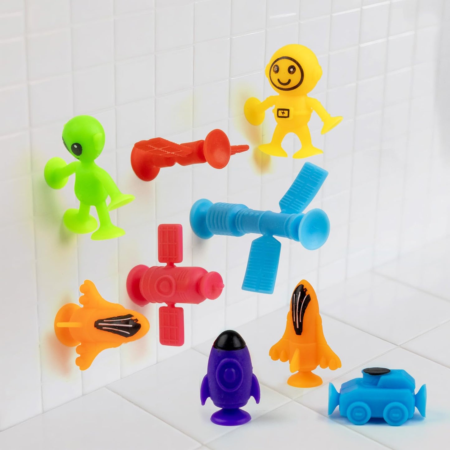 ChuburD Suction Bath Toys, Bathtub Toys, Sensory Toy, Interesting Space Set with Alien and Space Station, for 3 and up