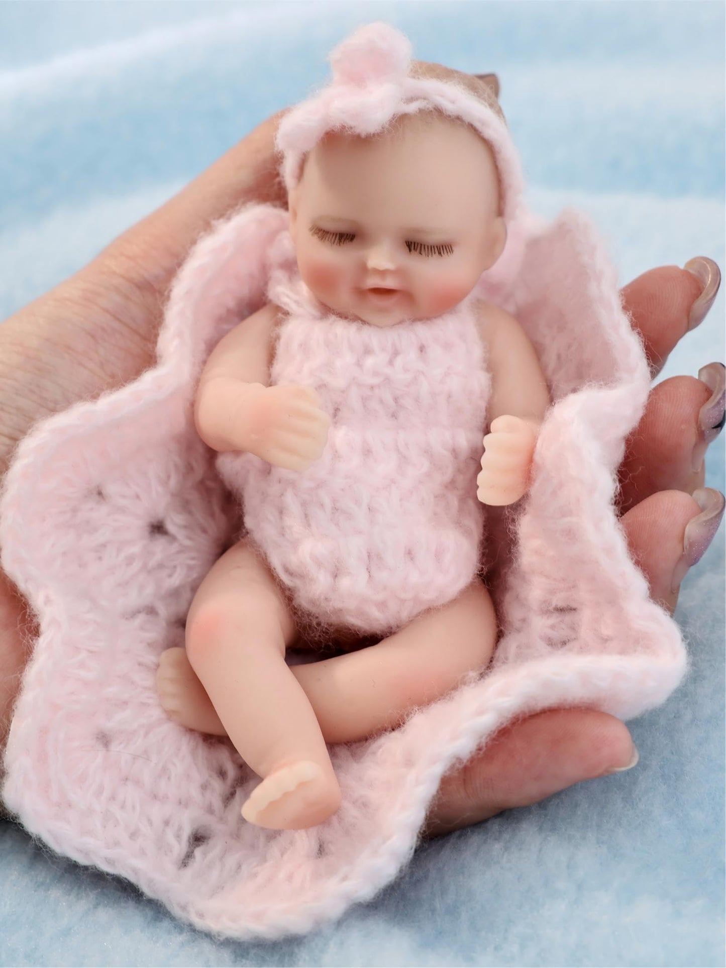 Cloveray 5 inch Mini Platinum Silicone Reborn Baby Doll, Tiny Silicone Baby Dolls，Realistic Newborn Baby Dolls Full Body Stress Relief, Decoration, Gifts, Collectible
