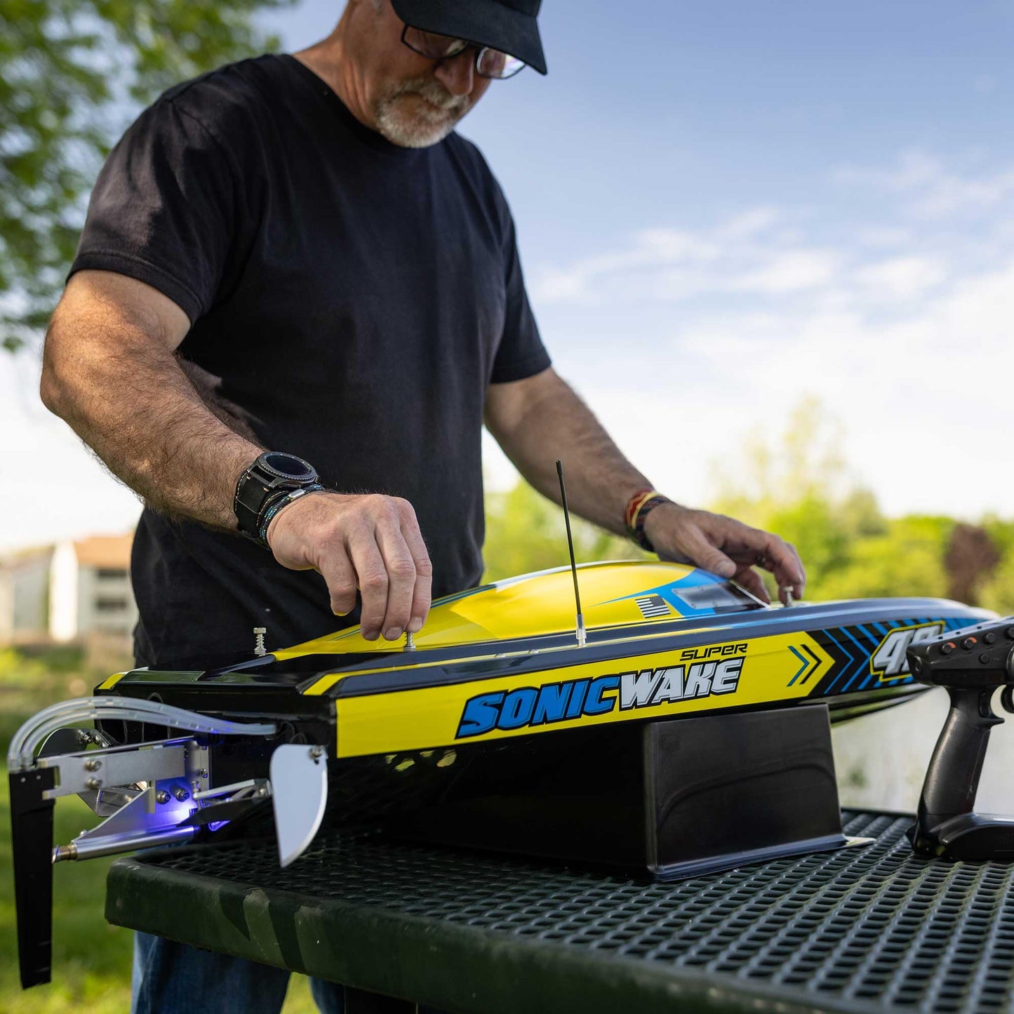 Pro Boat Super Sonicwake RC Boat 48" 8S Self Righting BL RTR Battery and Charger Not Included PRB08052