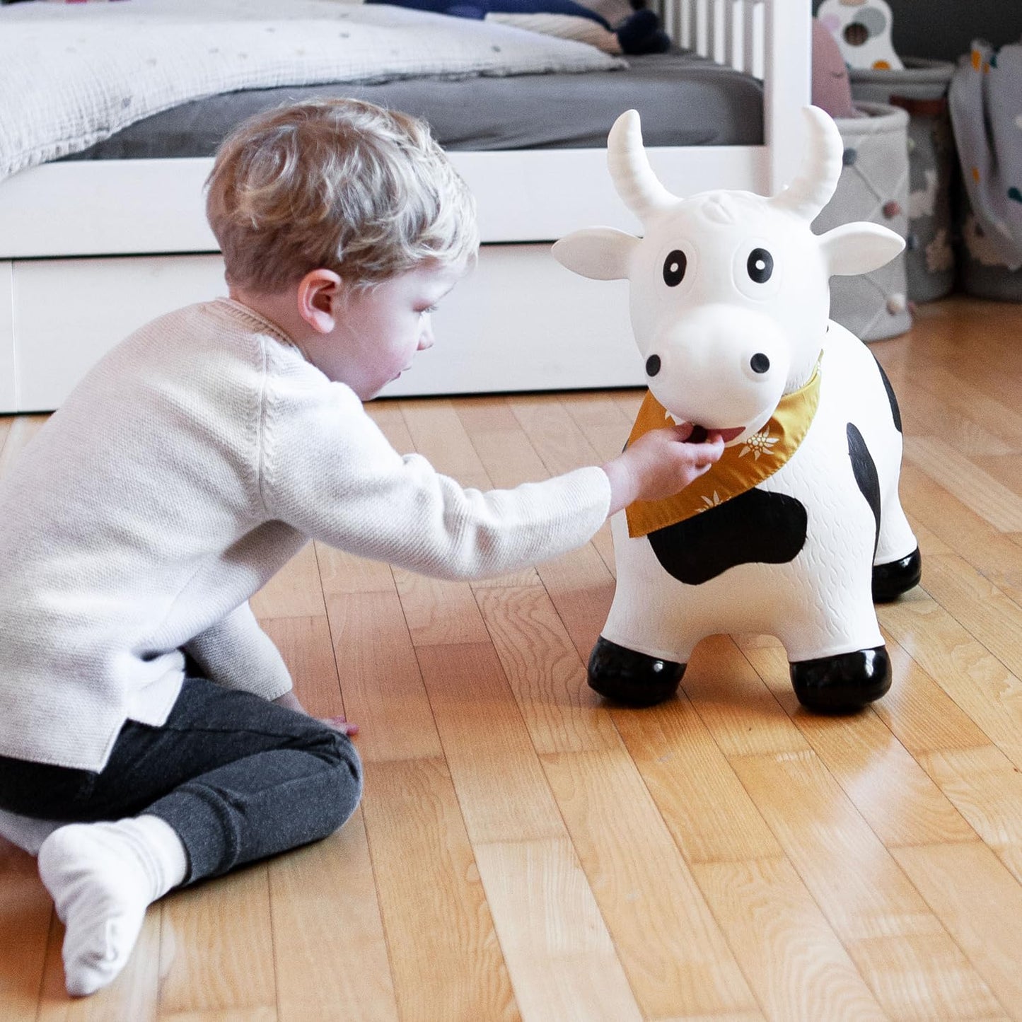 Kindsgut Bouncy Animal Hopper – Inflatable Bouncing Ride-On Toy for Kids & Toddlers Age 2+, Designed in Germany, Indoor & Outdoor, Cow