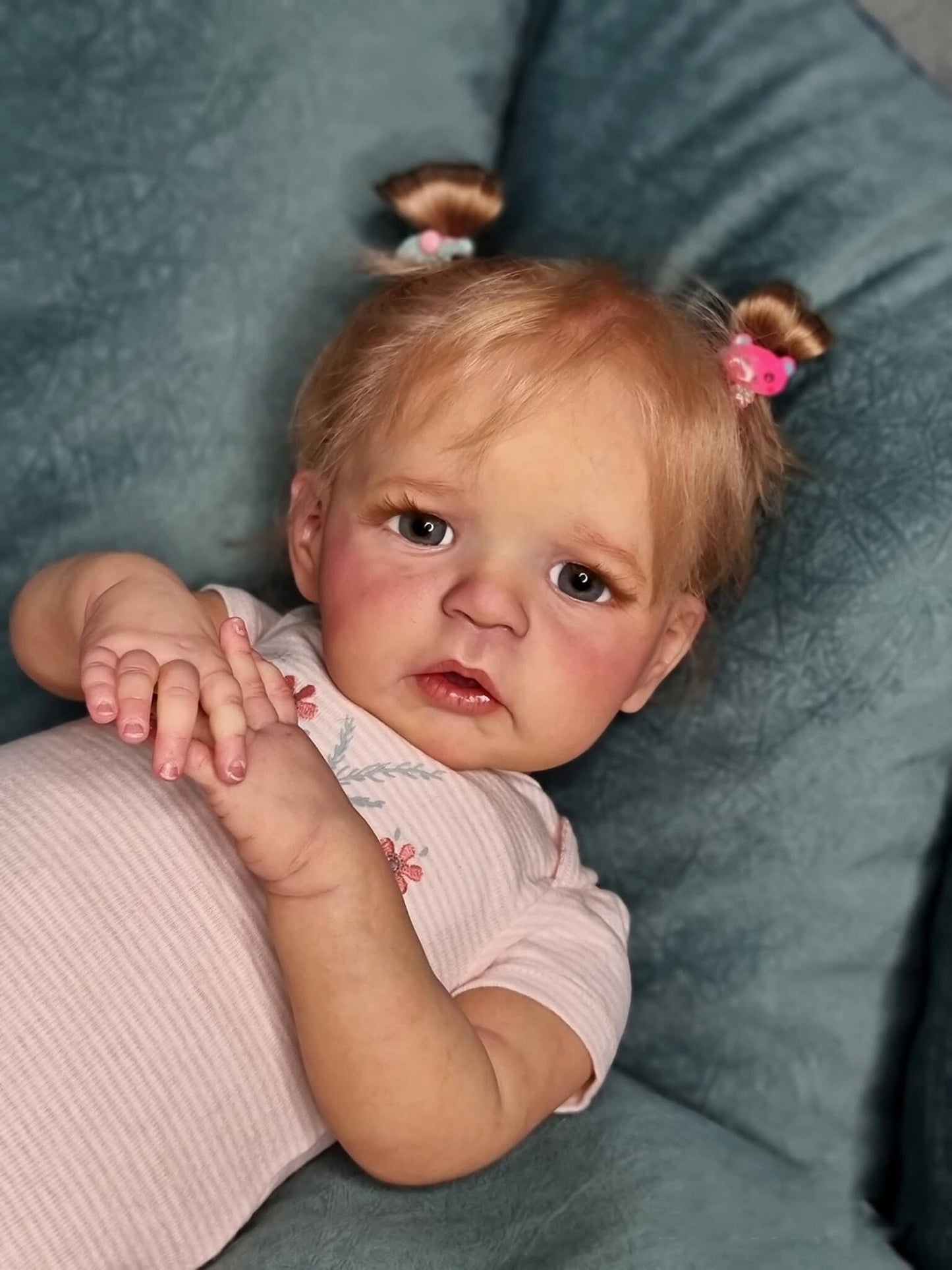cosheng Lifelike Reborn Baby Dolls Girl - 24 Inch Standable Toddler Reborn Doll Realistic Newborn Soft Vinyl Baby Dolls Toy for Kids Age 3+
