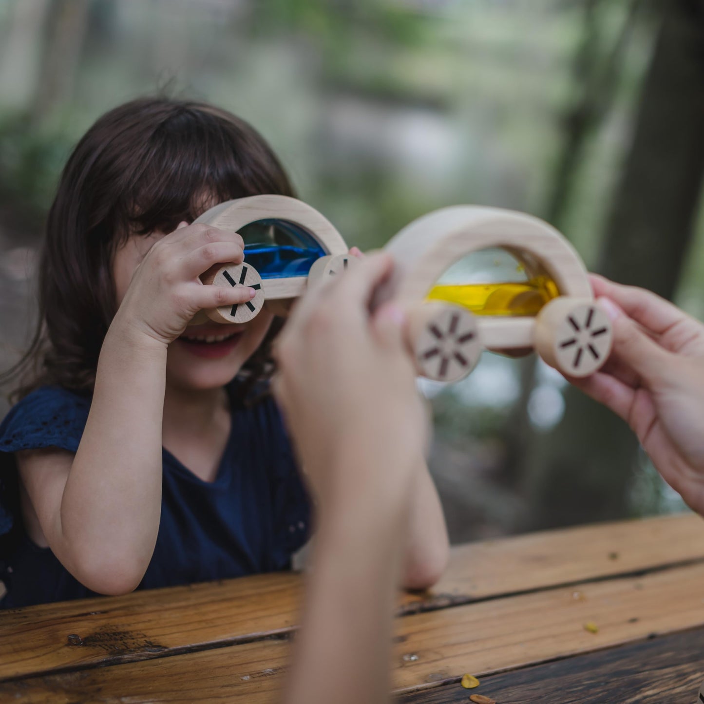 PlanToys® Wautomobile – Yellow | Montessori Wooden Toy Car for Toddlers | Water-Filled Sensory STEM Vehicle | Educational Cause-and-Effect Toy for Kids | Eco-Friendly, Safe & Durable