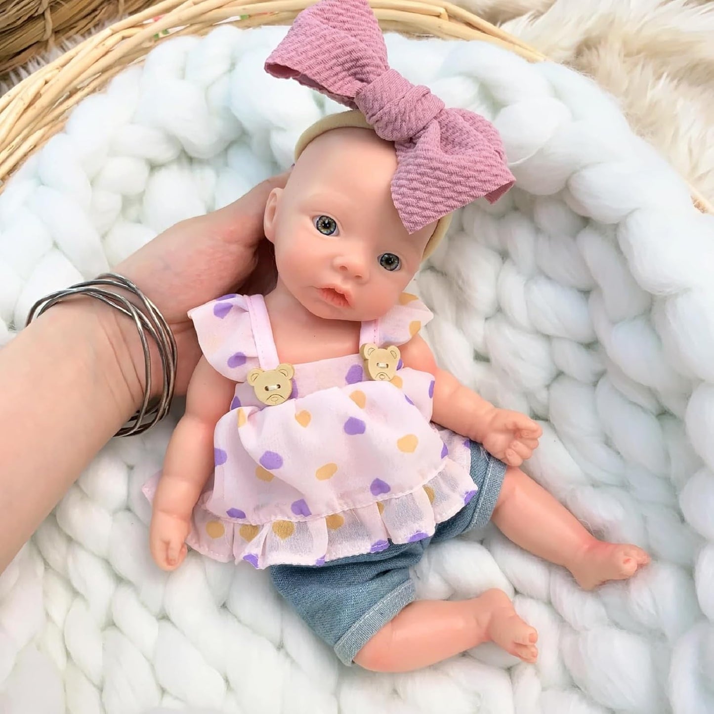 Yokyyi 11 Inch Full Body Silicone Reborn Baby Doll, Eyes Open Realistic Lifelike Full Silicone Body Baby Girl