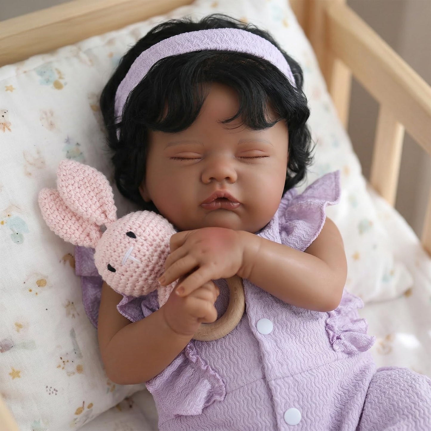 WOOROY Reborn Baby Dolls Black Girl - 18 Inch Lifelike African American Newborn Doll, Real Life Sleeping Babies Weighted Soft Cloth Body, Gift Toy Set with Accessories for Kids Age 3+
