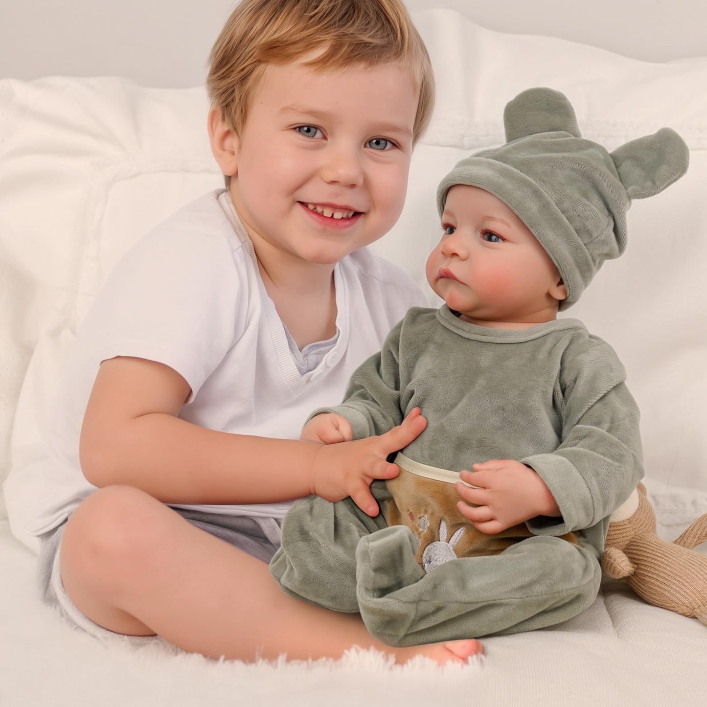 BABESIDE Eyes Open Reborn Baby Doll - 18-Inch Realistic Newborn Baby Doll Full Body Vinyl Reborn Baby Boy Poseable Real Life Baby Dolls with Gift Box and Feeding Kit for Ages 3+
