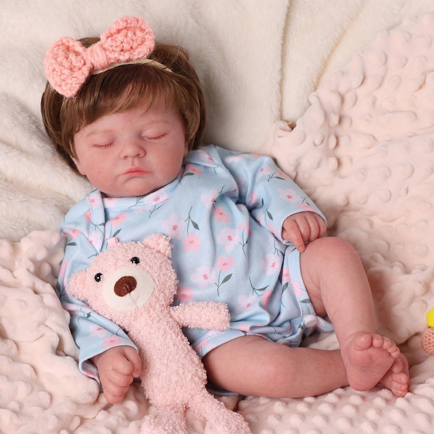 BABESIDE Reborn Baby Dolls - 17 Inch Realistic Baby Doll with Soft Cloth Body, Vinyl Head and Limbs, Lifelike Real Life Baby Dolls Girl with Accessories, Gift for Kids Ages 3+