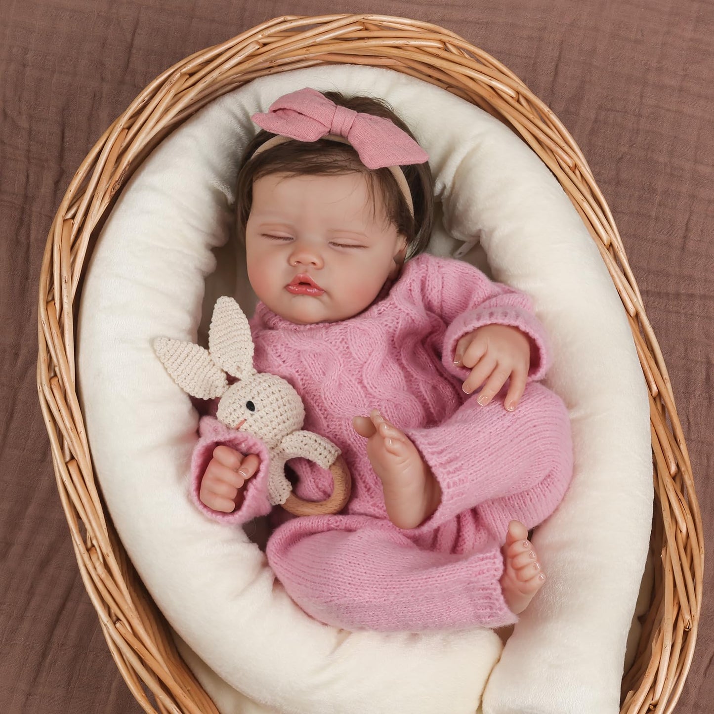 WOOROY Realistic Reborn Baby Dolls – 18-Inch Real Life Sleeping Newborn Girl, Lifelike Doll with Weighted Soft Body, Handmade Gift Toy with Accessories for Kids Age 3+