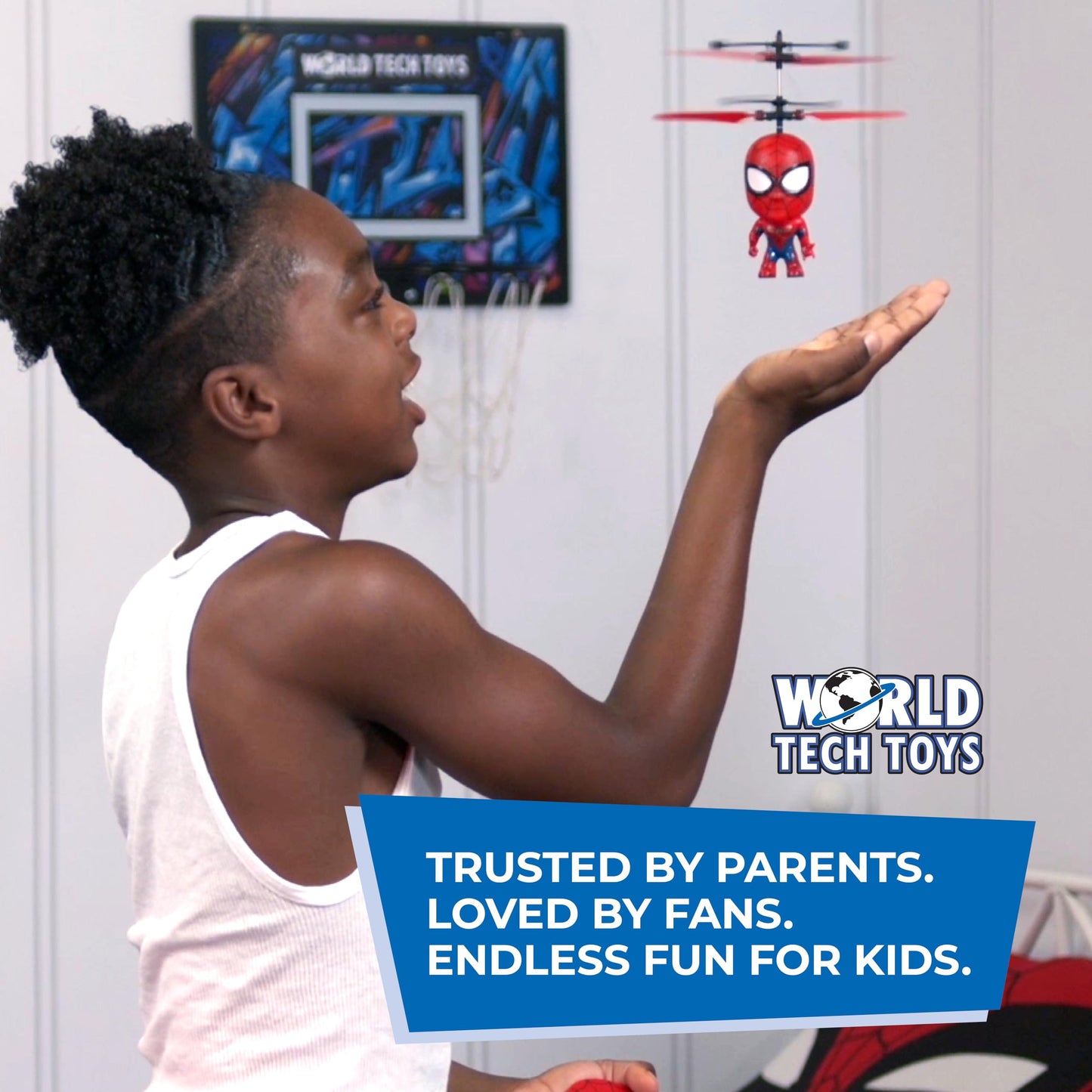 World Tech Toys Marvel Spider-Man Big Head Helicopter Toy – Motion Sensored Flying Toy for Kids - Marvel Licensed - Kids 6+