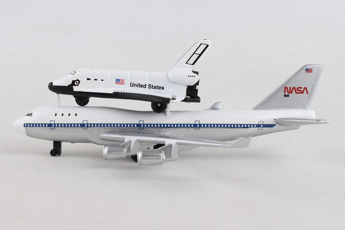 Daron Space Mission Toy Set Boeing 747 and Space Shuttle, Authentic Spacecraft Representations, Individually Packaged Playsets, Ages 3+