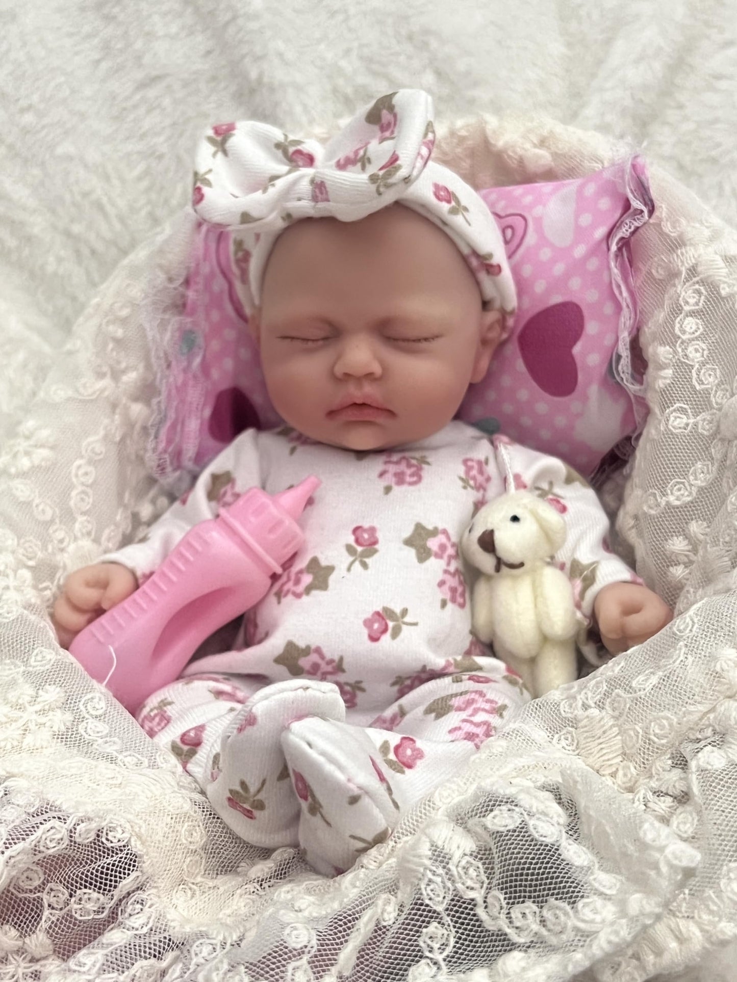 MYREBABY 7 Inch Reborn Baby Doll ， Silicone Doll Girl Betty, Mini Realistic Newborn Baby Dolls Silicone Full Body with Feeding Accessories