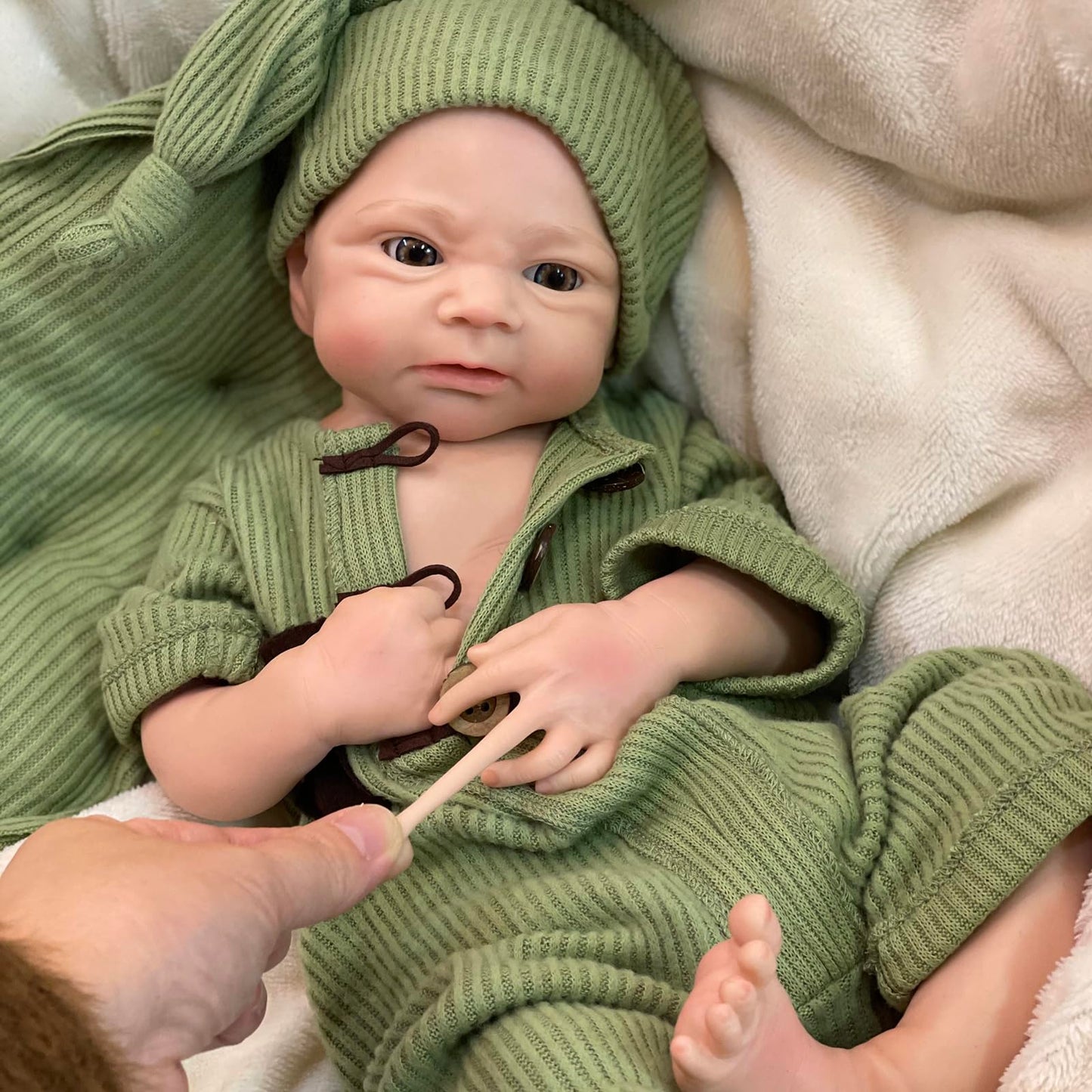 OtardDolls Reborn Baby Dolls, 18 Inch Full Silicone Baby Doll Real Looking Lifelike Realistic Newborn Baby Doll with Toy Accessories for Kids