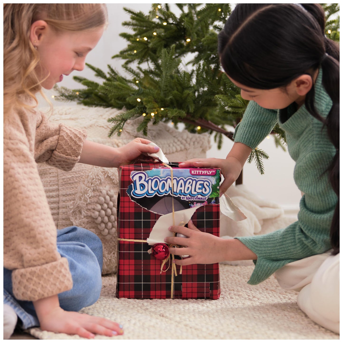 Hatchimals Bloomables Kittyfly Interactive Toy with Surprise, Double Transformation and Over 100 Sounds and Reactions, for Ages 4+