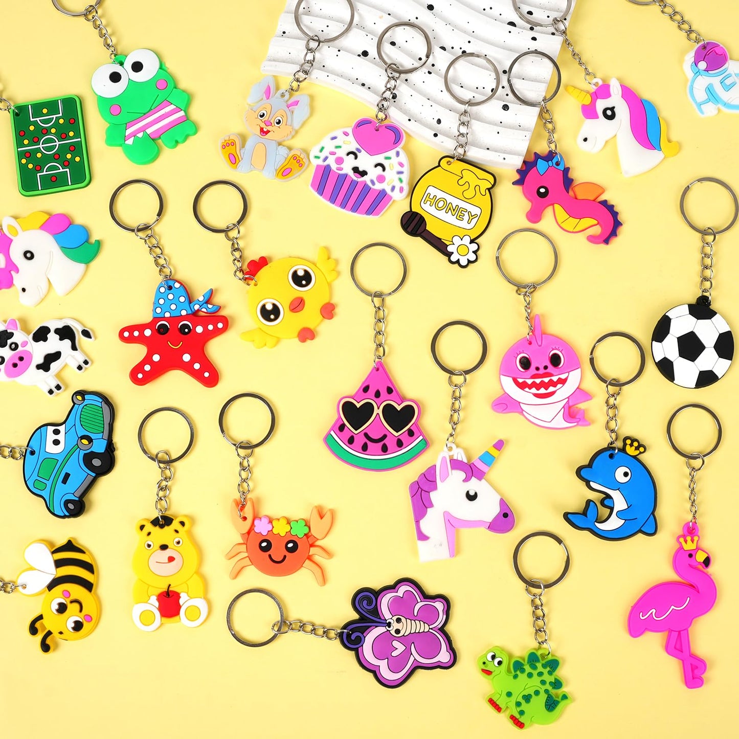 DIZRNOI 50 PCS Large Keychains Bulk Cute Key Chain for Classroom Prizes Rewards Students Incentives Birthday Holiday Gifts Party Favors Keyrings for Kids