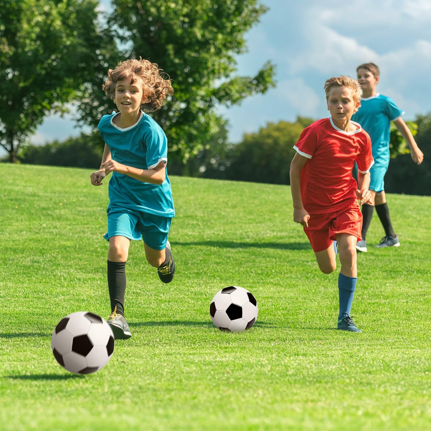 Kids Soccer Balls Size 3 with Pumps - Set of 2 Soccers and 2 Pumps - Official Size & Weight - Classic Indoor Outdoor Soccers Soft Cover - Ideal Gifts for Toddler Kids Boys Girls 2 3 4 5 6 7 8 Years