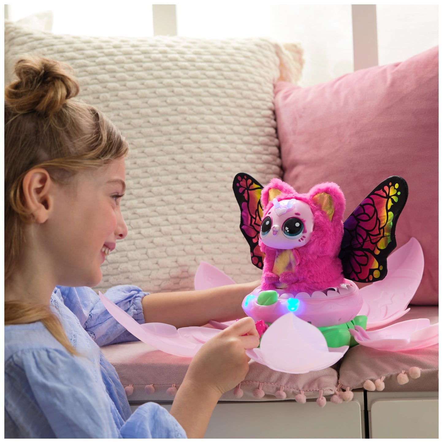Hatchimals Bloomables Kittyfly Interactive Toy with Surprise, Double Transformation and Over 100 Sounds and Reactions, for Ages 4+