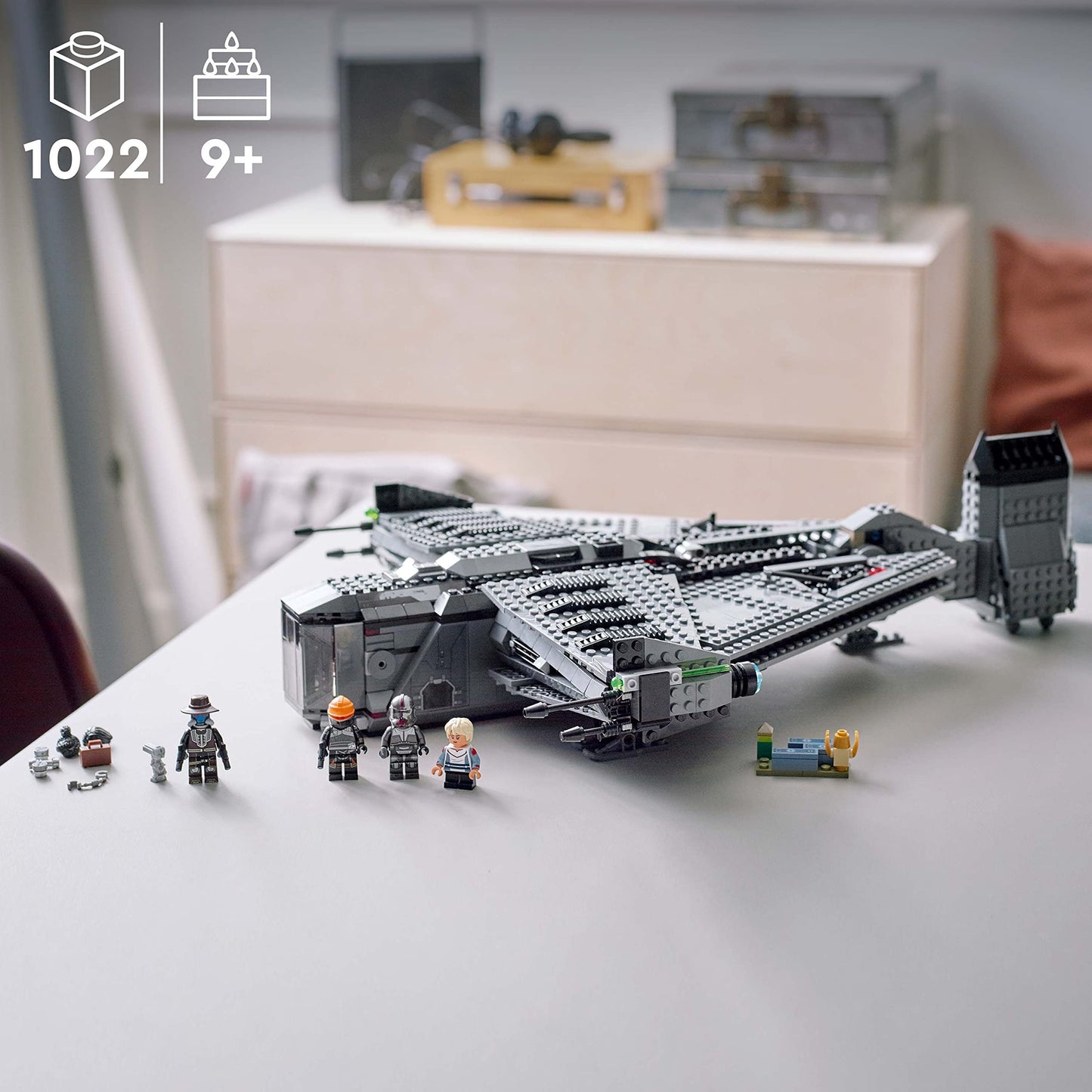 LEGO Star Wars The Justifier 75323, Buildable Toy Starship with Cad Bane Minifigure and Todo 360 Droid Figure, The Bad Batch Set, Gifts for Kids, Boys & Girls