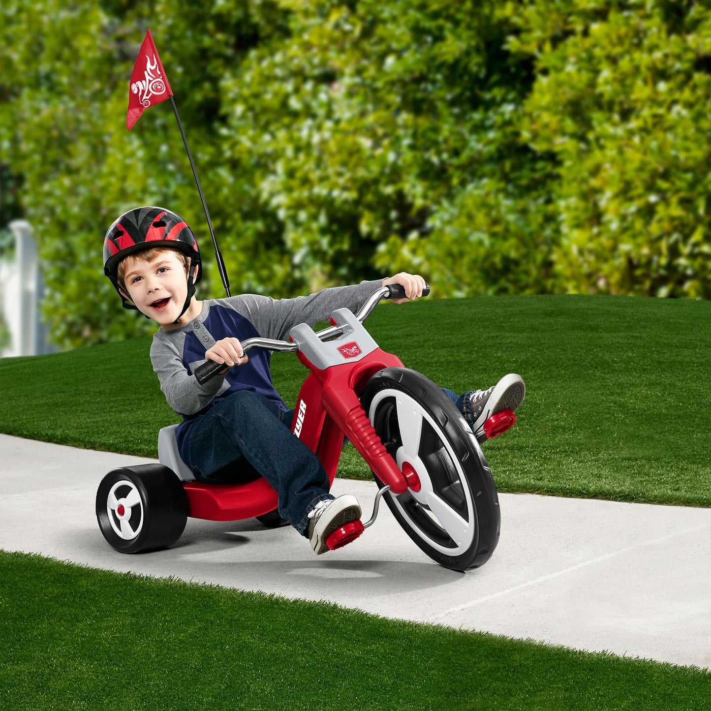 Radio Flyer Big Flyer Sport, for Kids 3-7, Chopper-Style Tricycle with 16-Inch Front Wheel, Adjustable Seat, Chrome Handlebars, Removable Racing Pennant, Performance Grip Tread, Tricycle for Kids