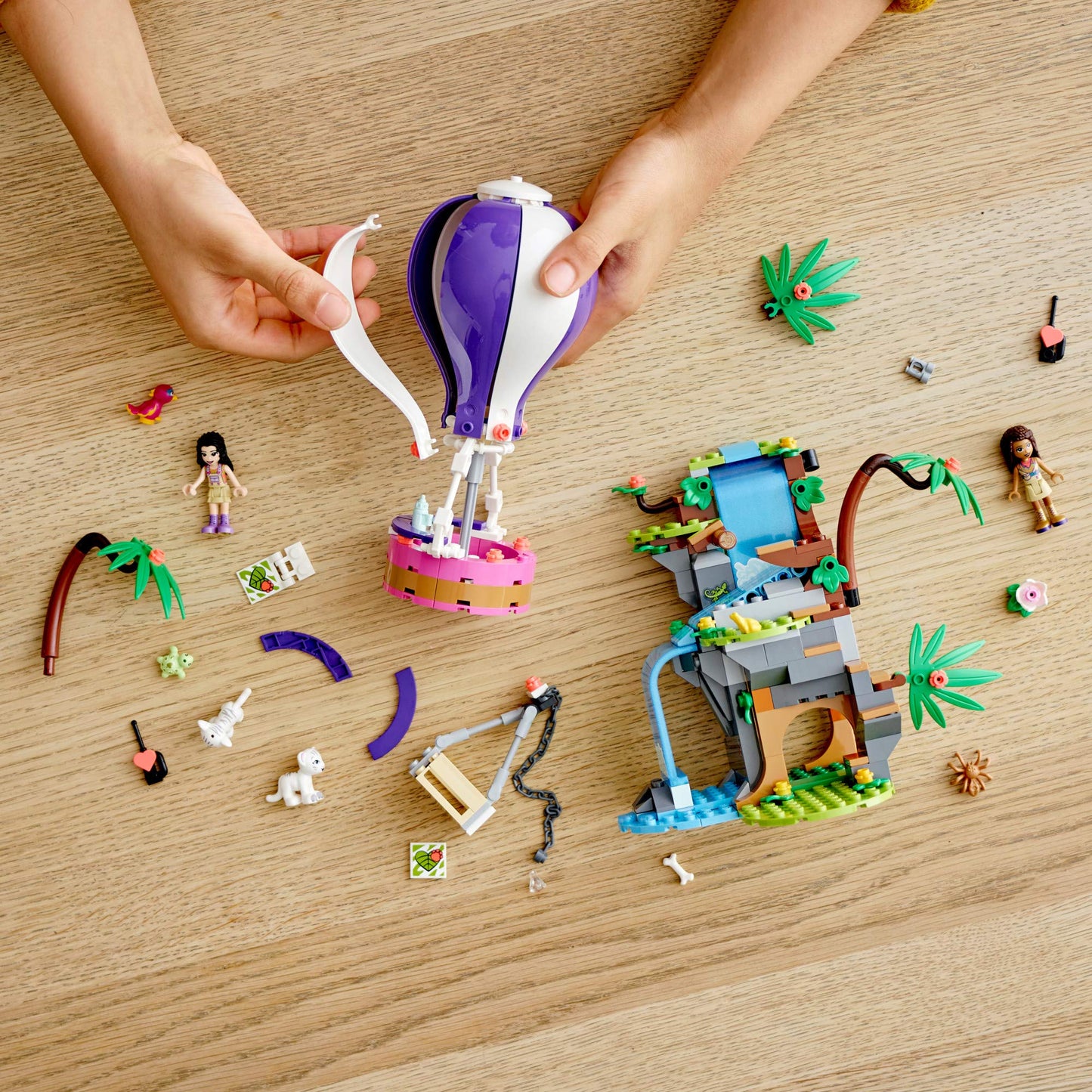LEGO Friends Tiger Hot Air Balloon Jungle Rescue 41423 Friends Adventure Set Features a Toy Hot Air Balloon Friends Buildable Figures for Hours of Creative Fun (302 Pieces)