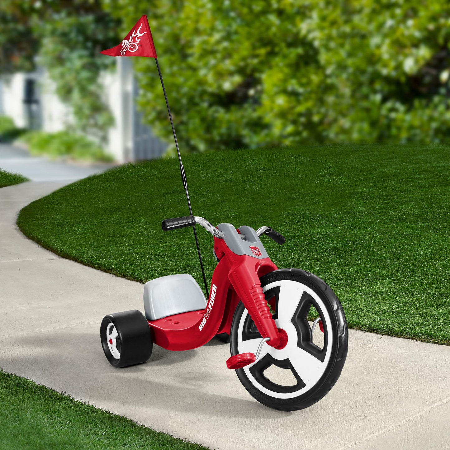 Radio Flyer Big Flyer Sport, for Kids 3-7, Chopper-Style Tricycle with 16-Inch Front Wheel, Adjustable Seat, Chrome Handlebars, Removable Racing Pennant, Performance Grip Tread, Tricycle for Kids
