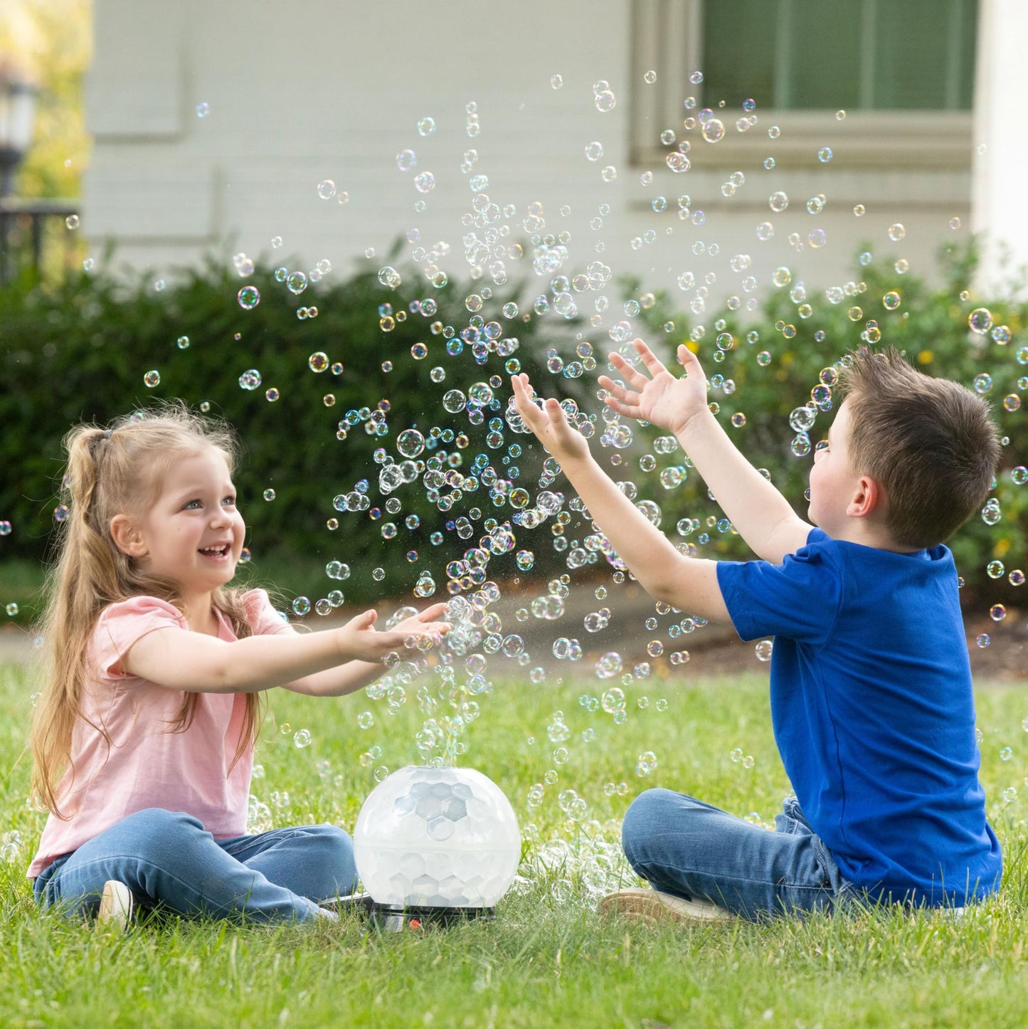 Maxx Bubbles Bubble Light Show – Large Bubble Machine with Spinning Disco Lights | Automatic Bubble Maker for Kids & Adults | Perfect for Parties, Weddings, Birthdays, and Events